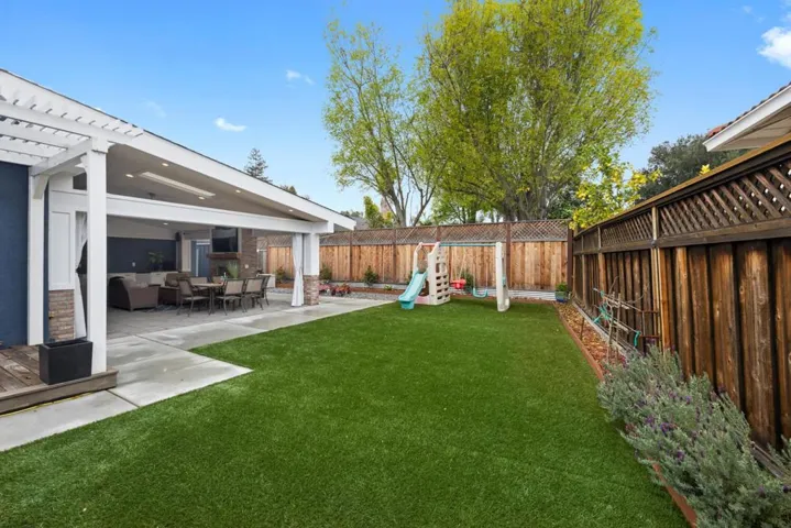 210 Santa Clara Avenue, Redwood City, California 94061