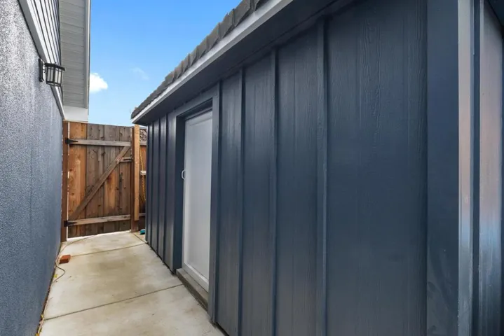 210 Santa Clara Avenue, Redwood City, California 94061