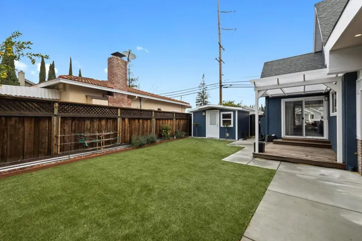 210 Santa Clara Avenue, Redwood City, California 94061