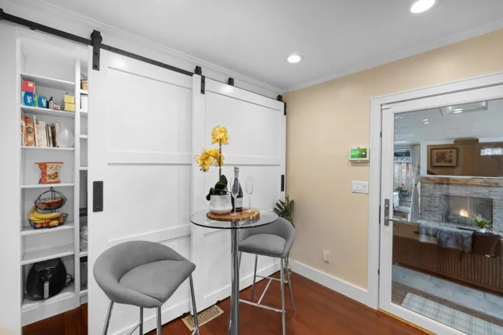 210 Santa Clara Avenue, Redwood City, California 94061
