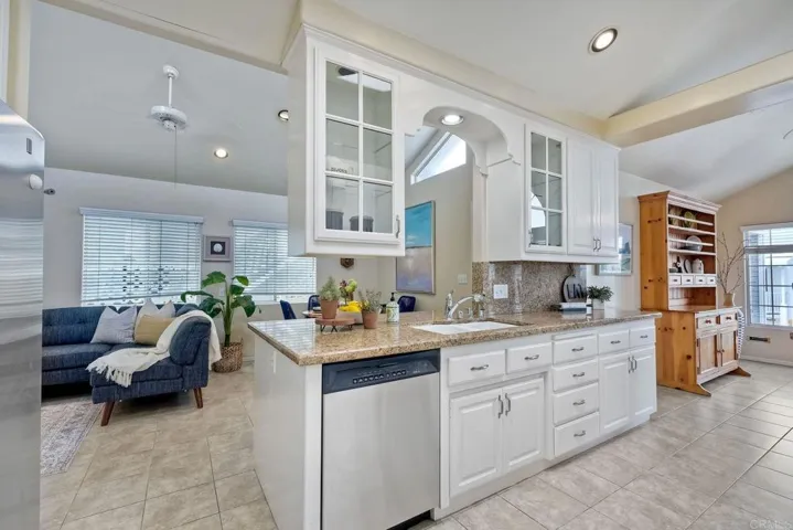 6533 Easy Street, Carlsbad, California 92011