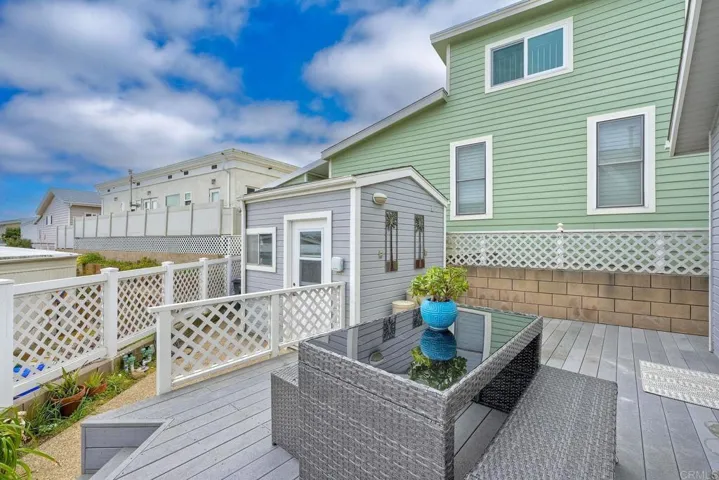 6533 Easy Street, Carlsbad, California 92011