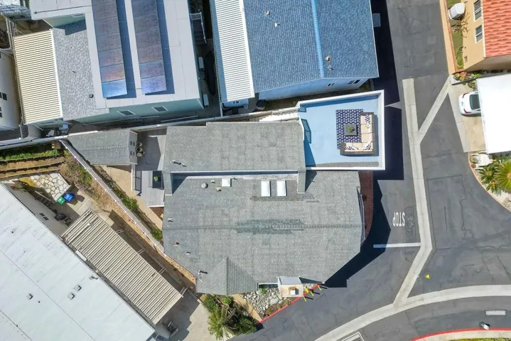 6533 Easy Street, Carlsbad, California 92011