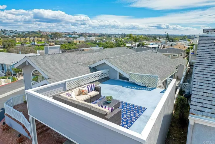 6533 Easy Street, Carlsbad, California 92011