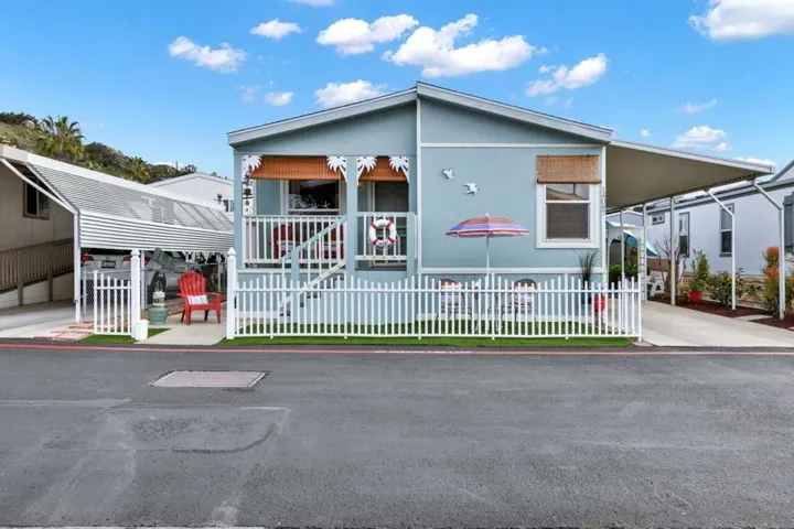 14087 Pomegranate Ave, Poway, California 92064
