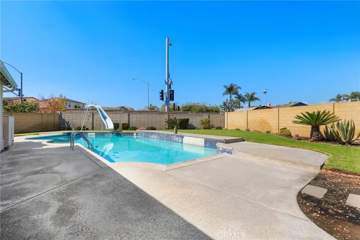 5511 Kern Drive, Huntington Beach, California 92649