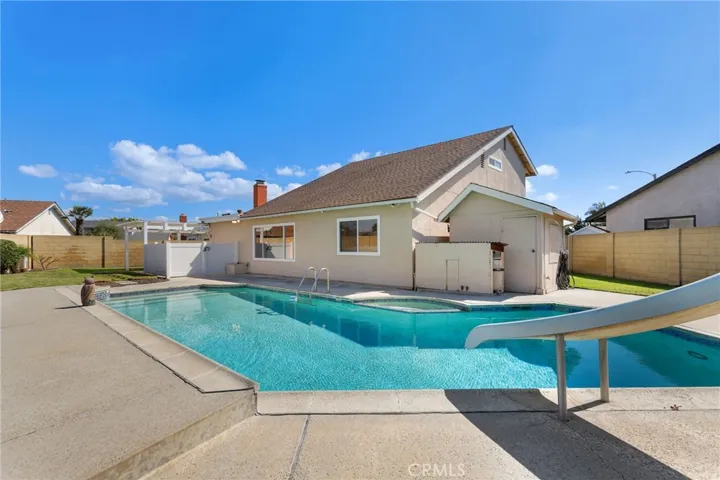 5511 Kern Drive, Huntington Beach, California 92649