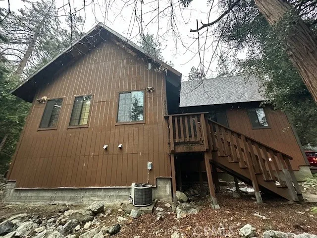 40235 Valley Of The Falls Drive, Forest Falls, California 92339
