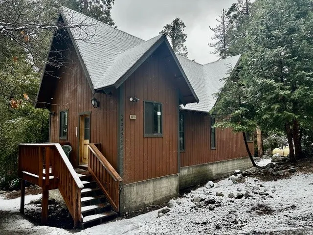 40235 Valley Of The Falls Drive, Forest Falls, California 92339