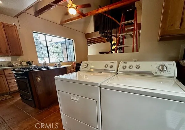 40235 Valley Of The Falls Drive, Forest Falls, California 92339