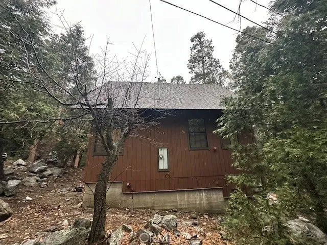 40235 Valley Of The Falls Drive, Forest Falls, California 92339