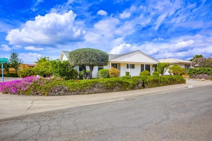 16720 Callado Ct, San Diego, California 92128