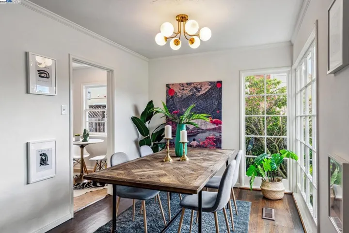 221 Santa Clara Avenue, Alameda, California 94501