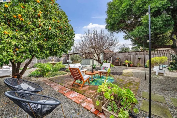 221 Santa Clara Avenue, Alameda, California 94501