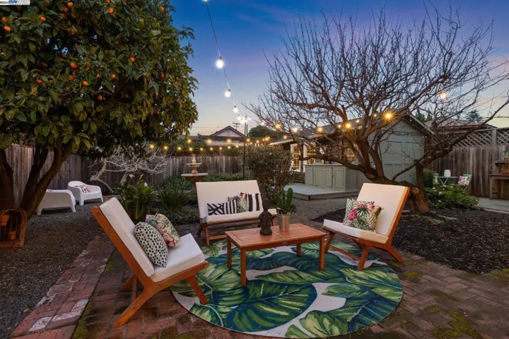 221 Santa Clara Avenue, Alameda, California 94501