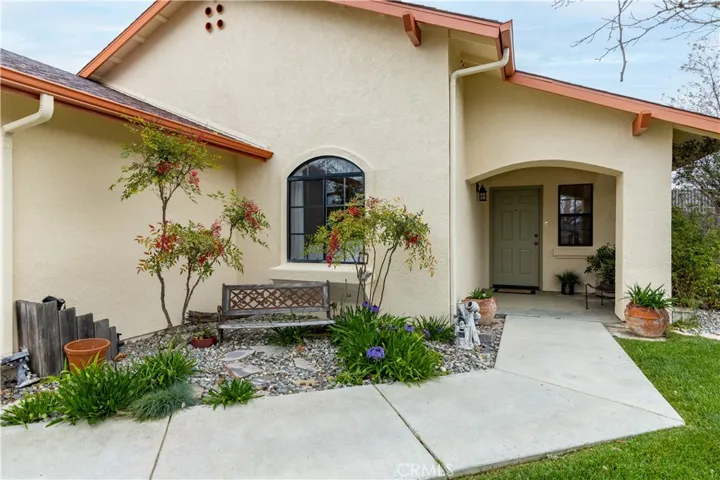 1029 Pioneer Trail Road, Paso Robles, California 93446