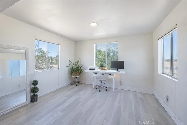 Office/entry area