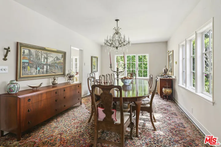 174 S Burlingame Avenue, Los Angeles, California 90049