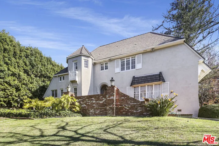 174 S Burlingame Avenue, Los Angeles, California 90049