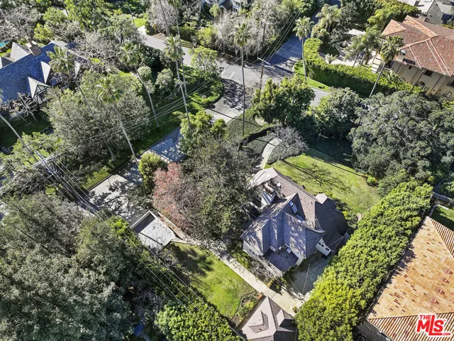 174 S Burlingame Avenue, Los Angeles, California 90049