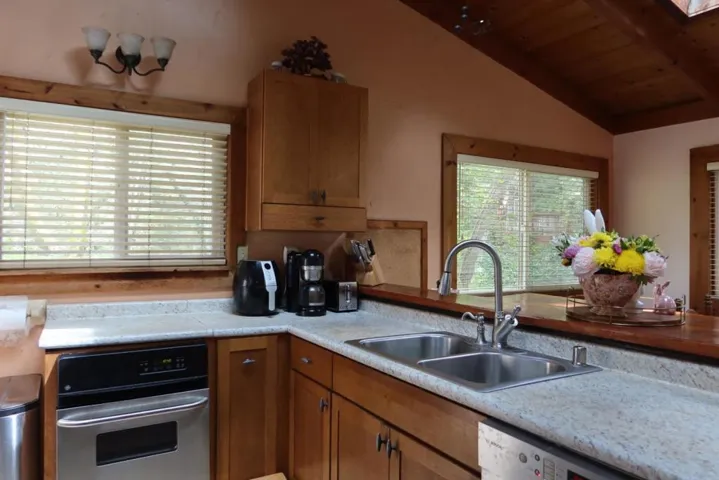 10634 E Zayante Road, Felton, California 95018