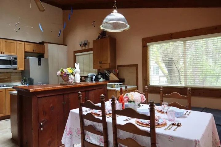 10634 E Zayante Road, Felton, California 95018