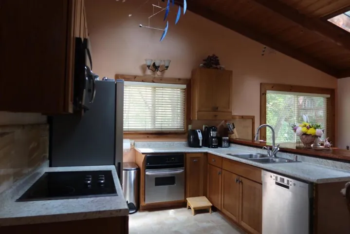 10634 E Zayante Road, Felton, California 95018