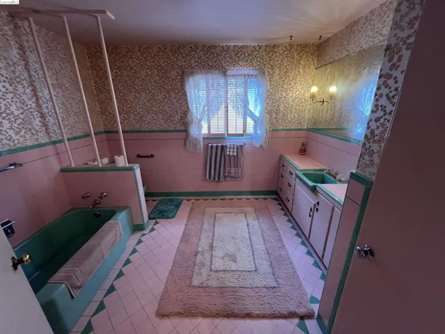 Bathroom #1