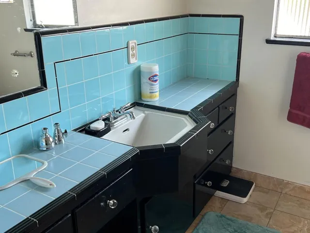 Bathroom #2