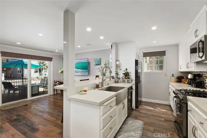 307 Anade Avenue, Newport Beach, California 92661