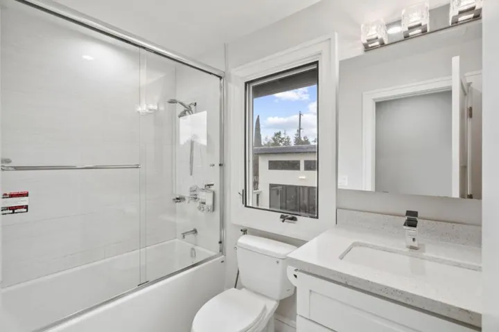 1745 Hull Avenue, Redwood City, California 94061