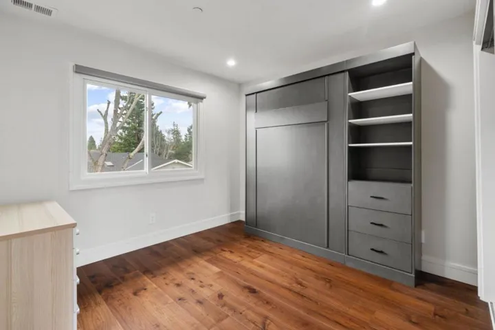 1745 Hull Avenue, Redwood City, California 94061
