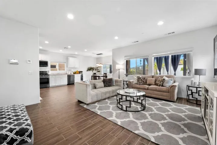 35118 Persano Place, Fallbrook, California 92028