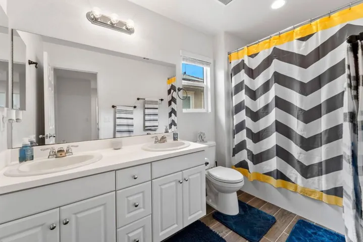 35118 Persano Place, Fallbrook, California 92028
