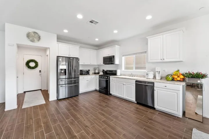 35118 Persano Place, Fallbrook, California 92028