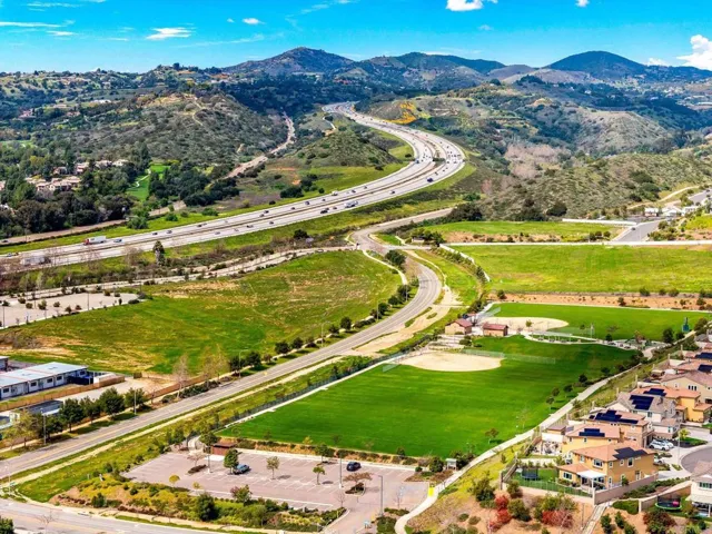 35118 Persano Place, Fallbrook, California 92028
