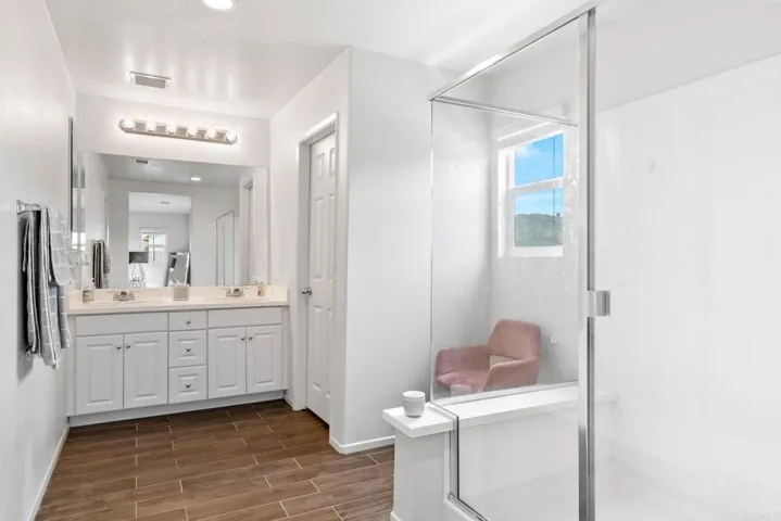 35118 Persano Place, Fallbrook, California 92028