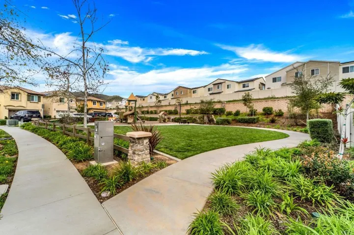 35118 Persano Place, Fallbrook, California 92028