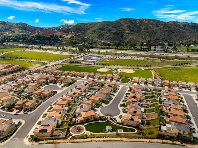 35118 Persano Place, Fallbrook, California 92028