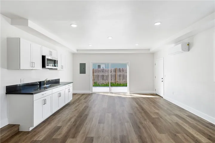5206 La Paz Drive, San Diego, California 92114