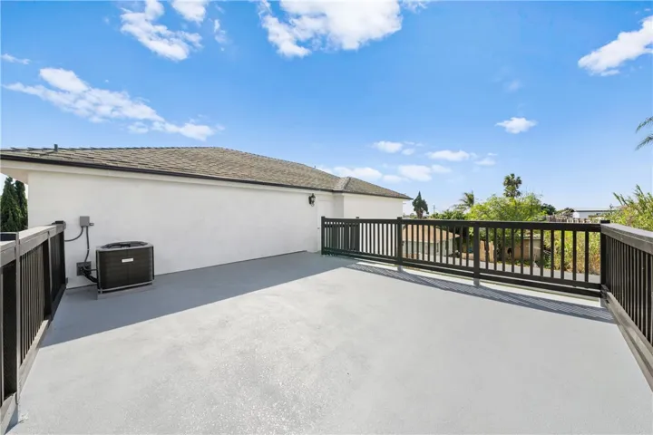 5206 La Paz Drive, San Diego, California 92114