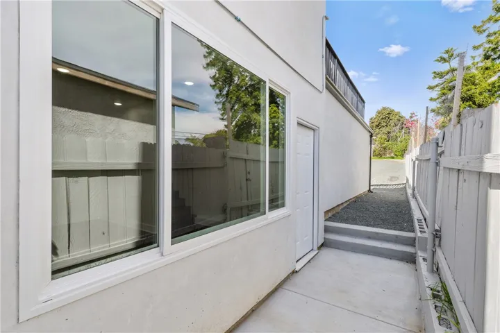5206 La Paz Drive, San Diego, California 92114