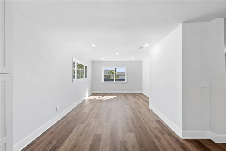 5206 La Paz Drive, San Diego, California 92114