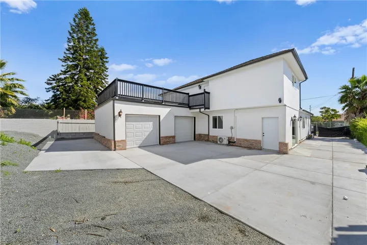 5206 La Paz Drive, San Diego, California 92114