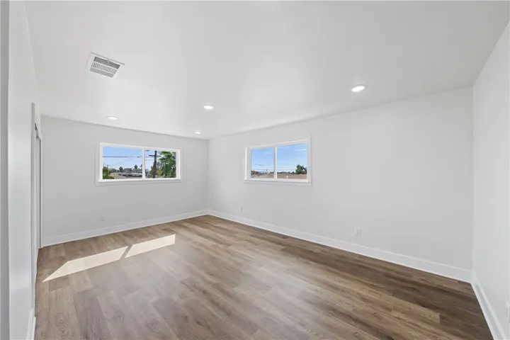 5206 La Paz Drive, San Diego, California 92114