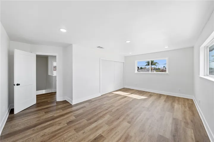 5206 La Paz Drive, San Diego, California 92114