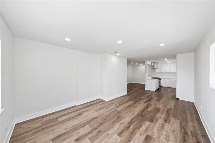 5206 La Paz Drive, San Diego, California 92114