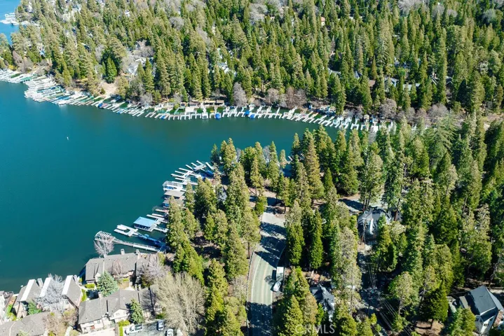 137 A Ln, Lake Arrowhead, California 92352