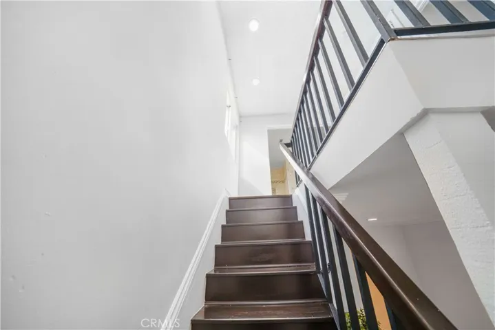 12244 Runnymede Street 2, North Hollywood, California 91605