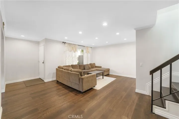 12244 Runnymede Street 2, North Hollywood, California 91605